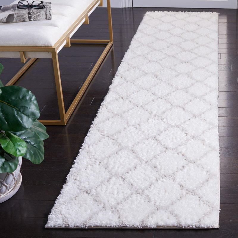 Tapis blanc / argenté Danesh, Tapis de couloir 2 pi x 9 pi