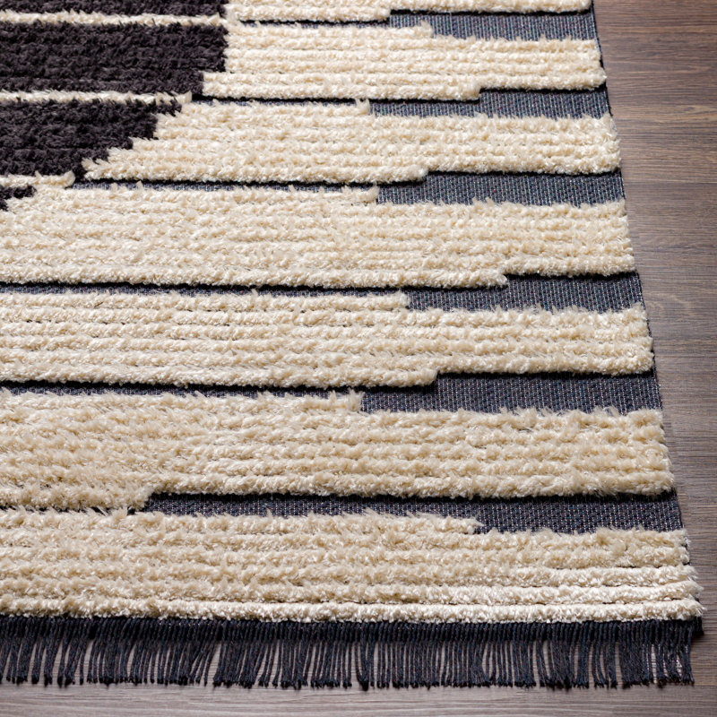 Tapis noir / blanc Irfaan, Tapis de couloir 2 pi 7 po x 7 pi 3 po