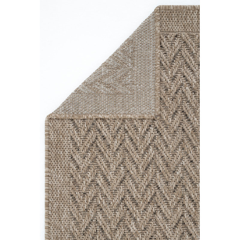 Ranzino Chevron Machine Made Indoor / Outdoor Area Rug, Rectangle 5'3" x 7'6"