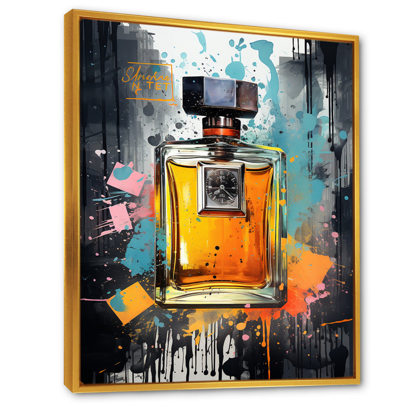 «Blue Fragrant Bottles Of Perfumes 1», art mural parfums, Cadre flottant doré, 32" H x 16" W