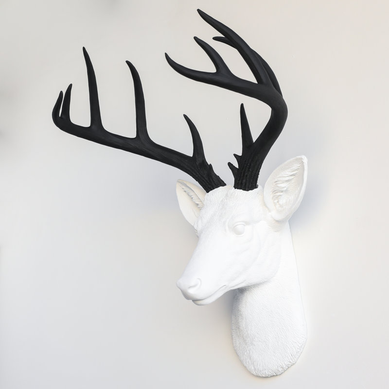 Handmade Rustic Animals Wall Decor on Resin, White/Black