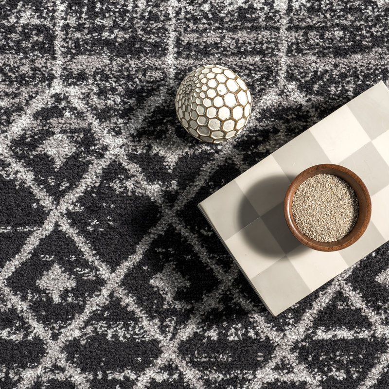 Tapis noir à motif marocain tissé à la machine Amandine, Rectangle 6 pi 7 po x 9 pi