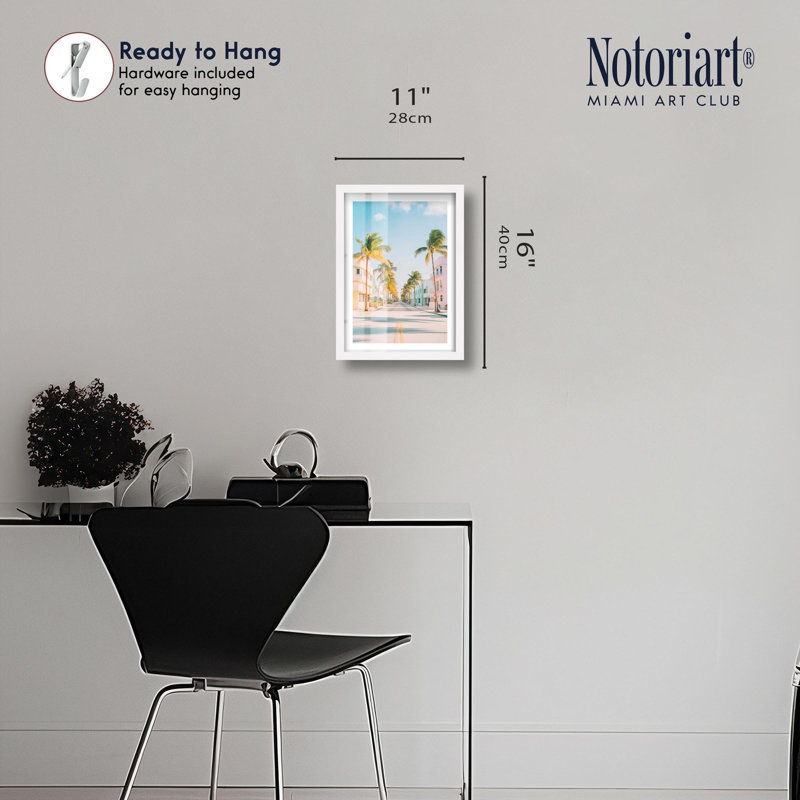 «Palm Tree Parkway Shadowbox Print Coastal Art Prints» par Notoriart, cadre blanc, 11 x 16, H 16 po x l 11 po, Blanc