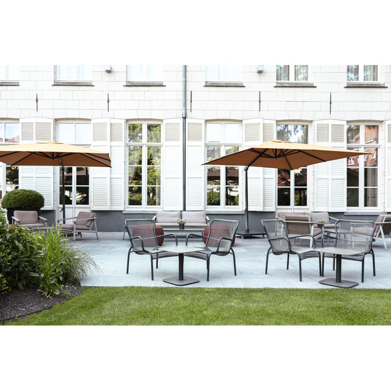 Loop Outdoor Lounge Chair, Gray