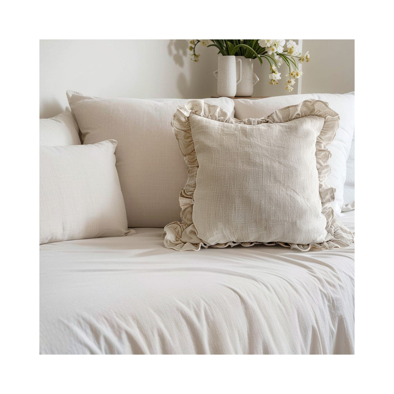 Coussin Ruffled Delight