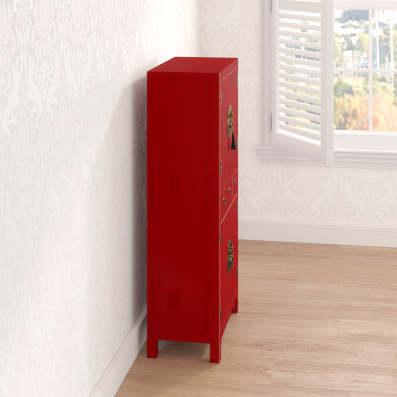 Auxiliary Brodi Wardrobe