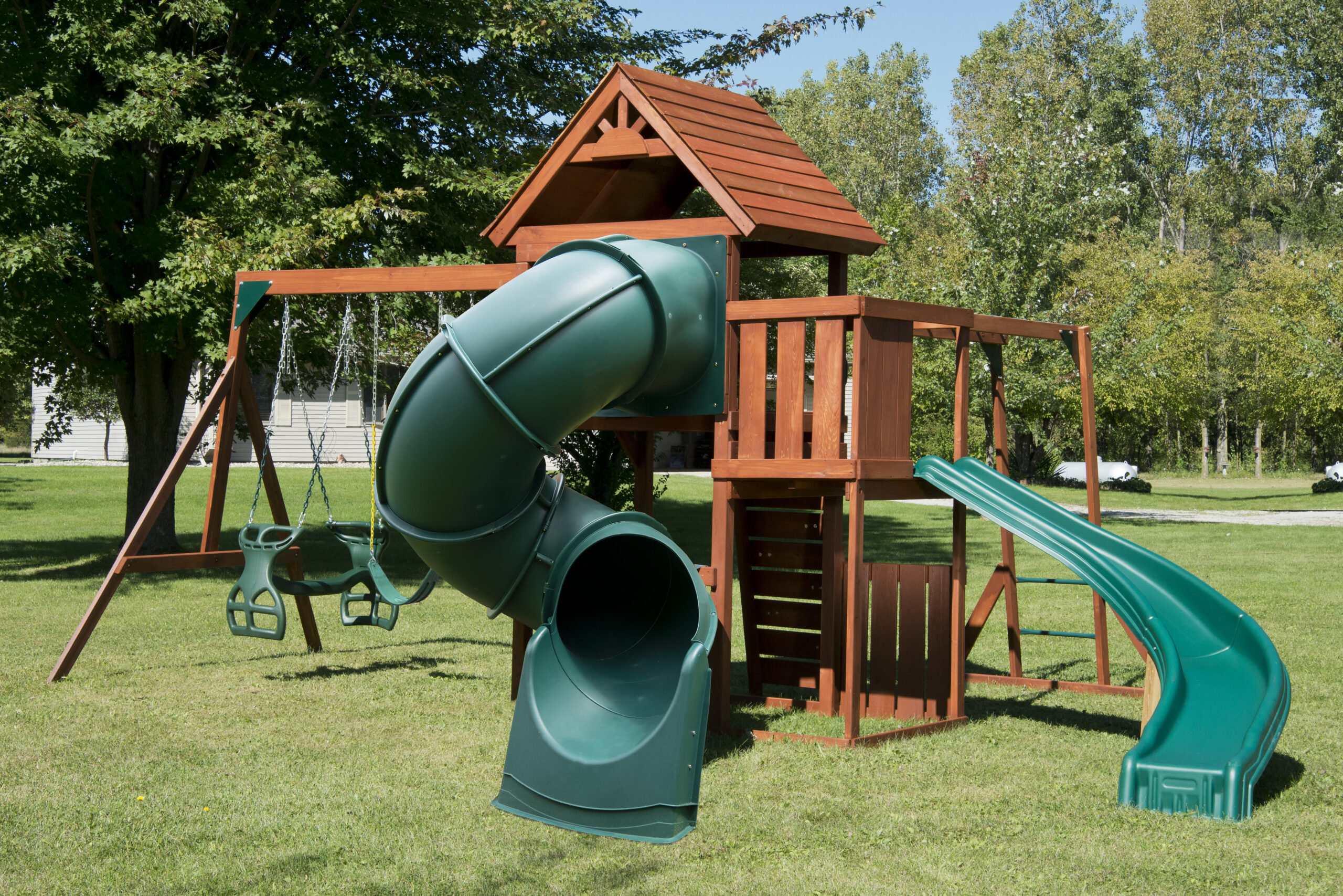 Grandview deluxe store wooden swing set