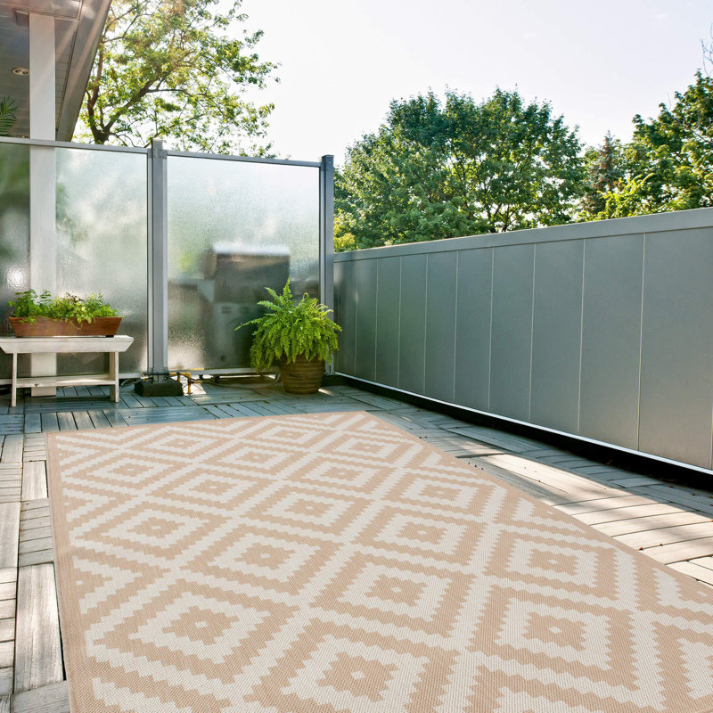 Ecology Collection Geometric Indoor / Outdoor Area Rug, Rectangle 80 x 150 cm
