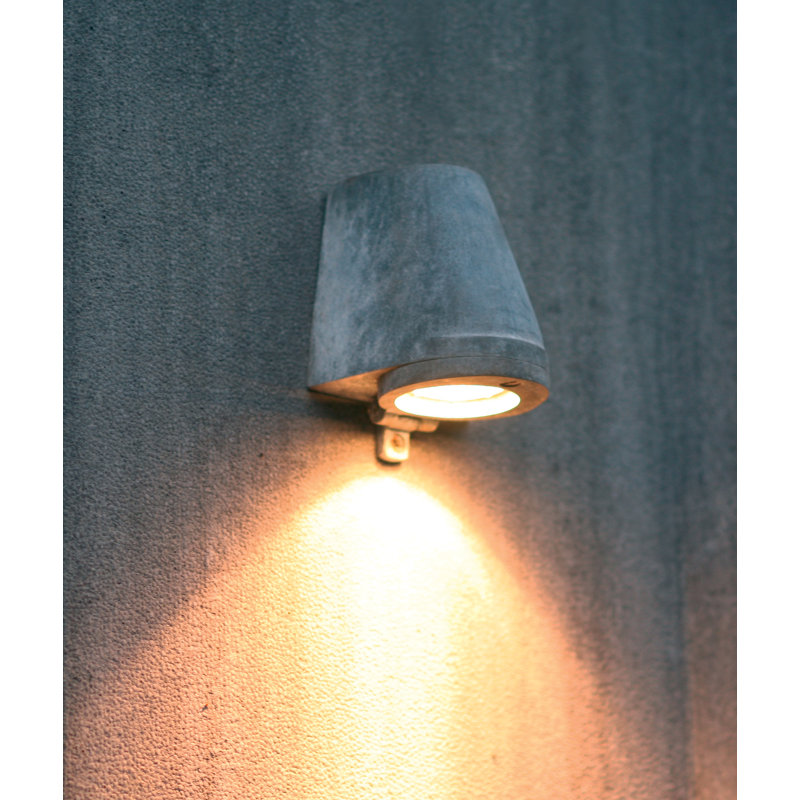 Beamy 1 - Light Outdoor Bulkhead Light, Zinc 