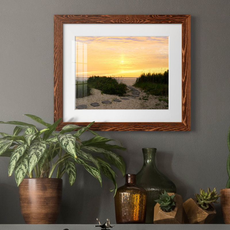«Sunset Path» par J Paul - reproduction de photo sur papier encadrée, H 24 po x l 18 po x P 1,5 po, Cadre en érable