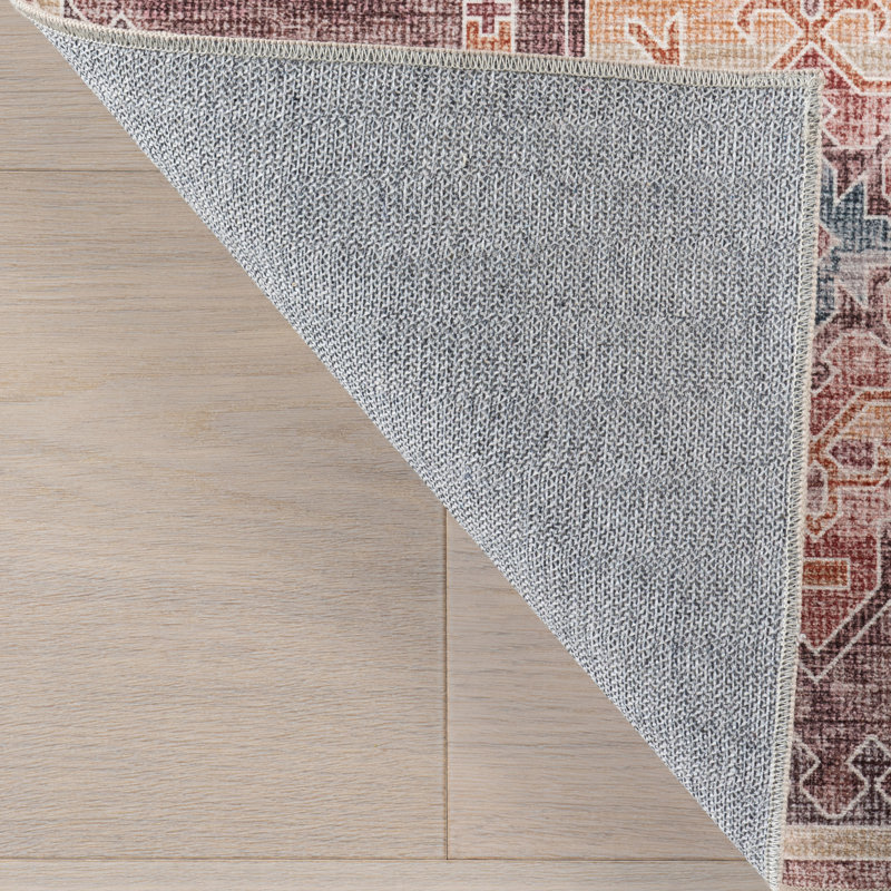 Philomena Medallion SplashGuard Machine Washable Area Rug, Runner 2'6" x 8'