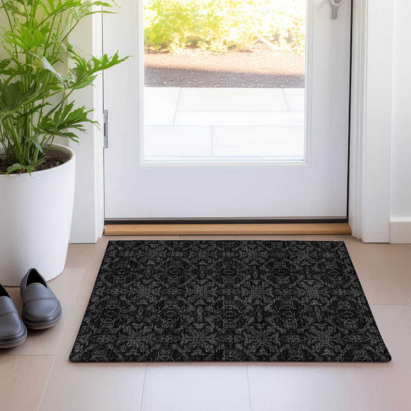 Mahaney Washable Oriental Indoor / Outdoor Area Rug, Rectangle 1'8" x 2'6"