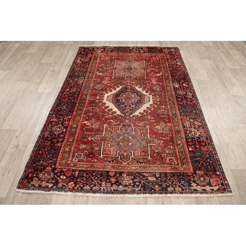 Tapis décoratif en laine de conception unique en laine rouge gharajeh 4 pi 3 po x 6 pi 2 po noué à la main