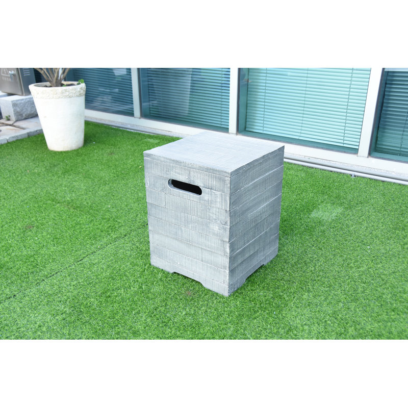 Tyson Plastic Log Carrier