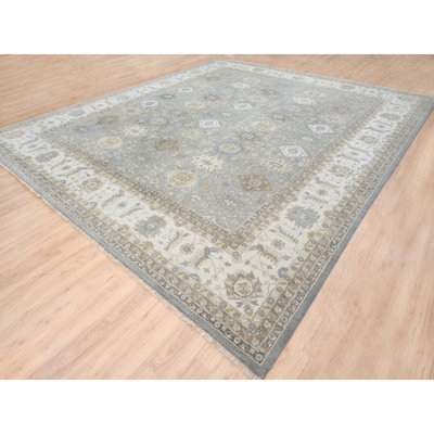 Tapis surdimensionné 14 po x 16 pi en laine biologique karajé et à motif géométrique gris noué à la main Sh63068