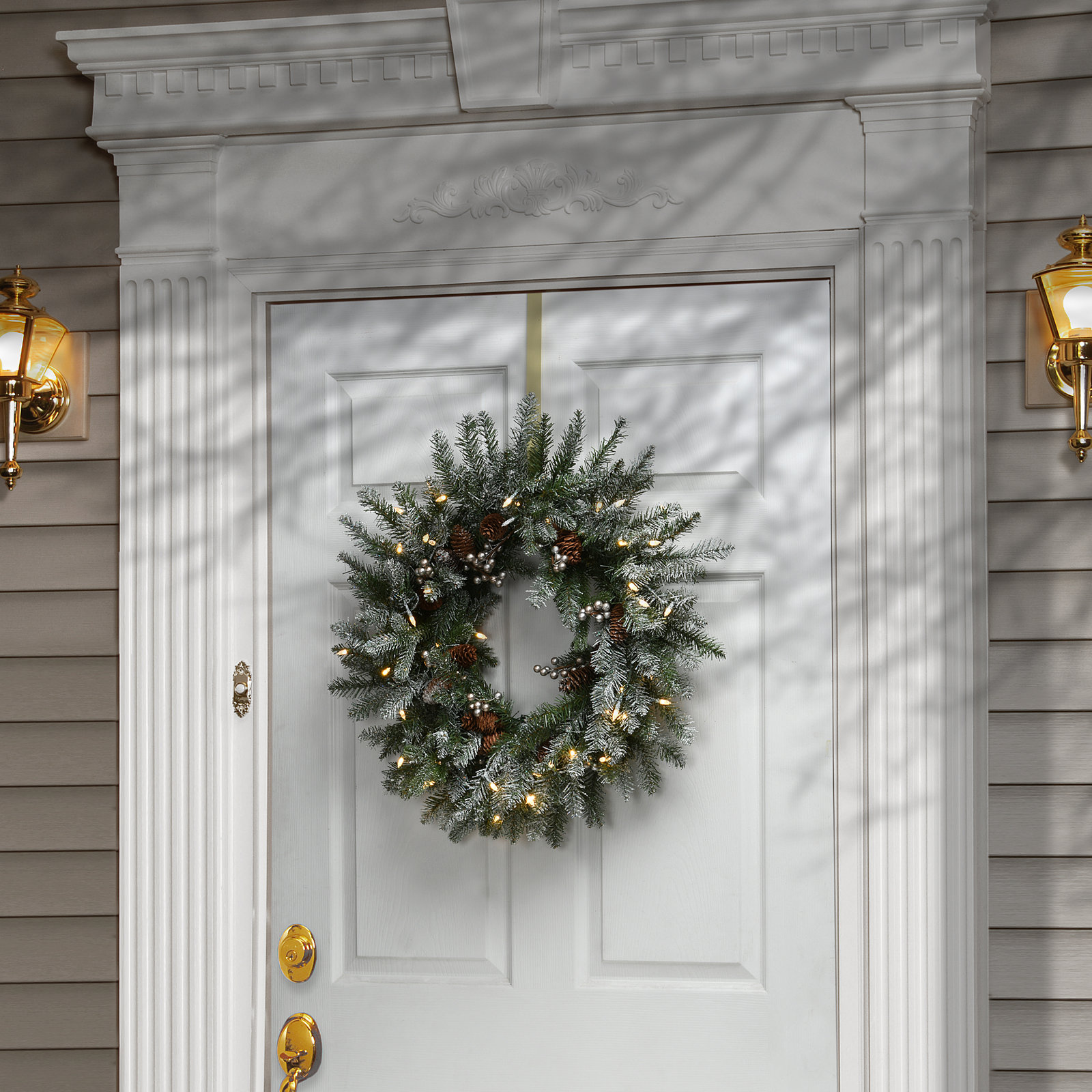 Frosted Spruce Pre-Lit Wreath, 24"