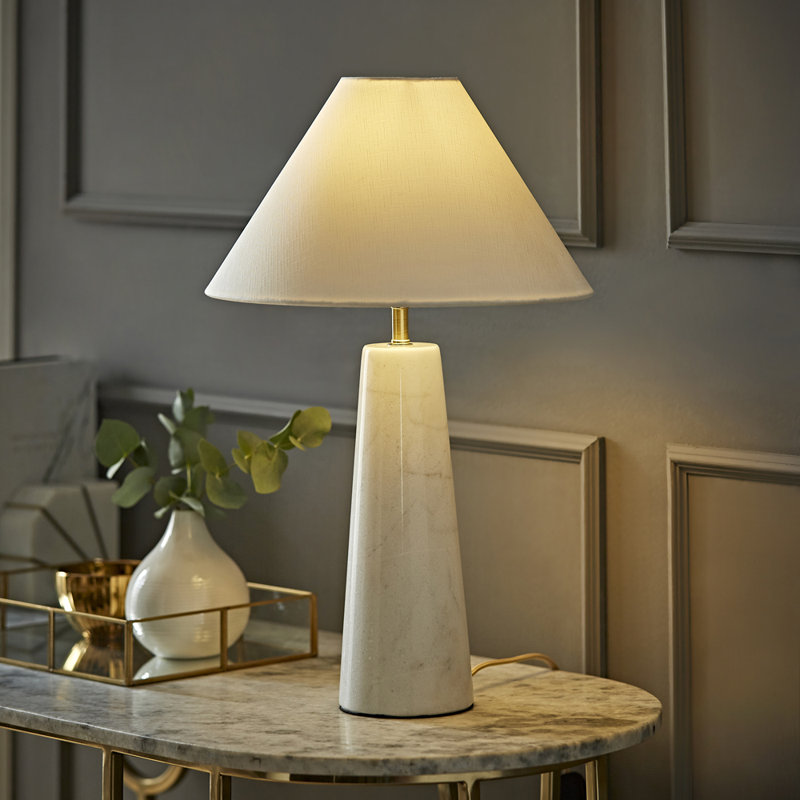 Batool Metal Table Lamp