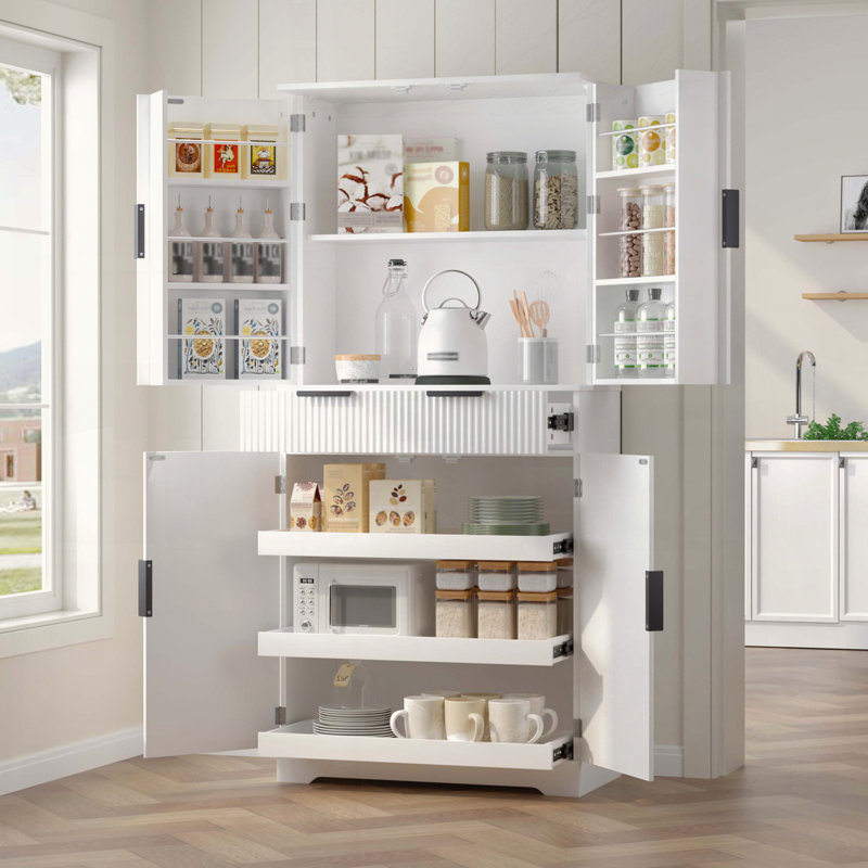 Armoire de cuisine cannelée avec tiroirs à clavier et tablettes de porte