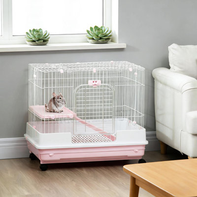 Petite cage rose pour animaux avec roulettes universelles, convient aux cobayes, au lapin, au plateau amovible, à la plateforme confortable, aux roulettes faciles à déplacer, aux animaux, à la cage, aux grands chinchillas, au métal, au dessus et à l'avant