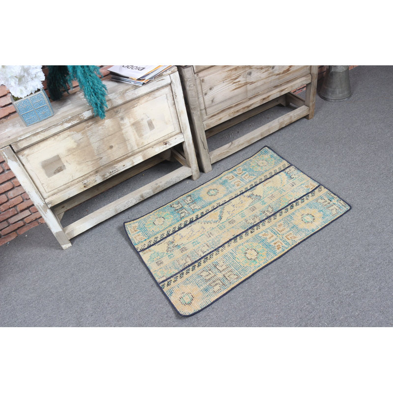 Small Vintage Turkish Oushak Rug With Faded Bohemian Decor Handmade Rustic Floor Mat Ideal For Entryway And Small Areas