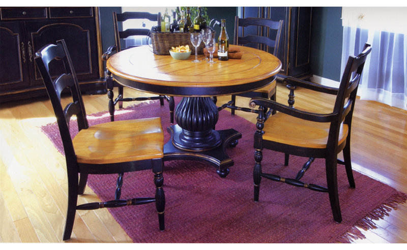 Spinks 4 - Person Pedestal Dining Set