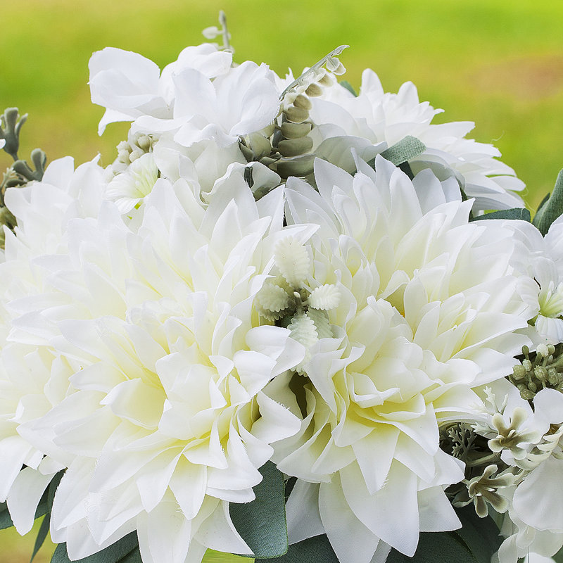Arrangement floral mélangé dans un vase, Crème