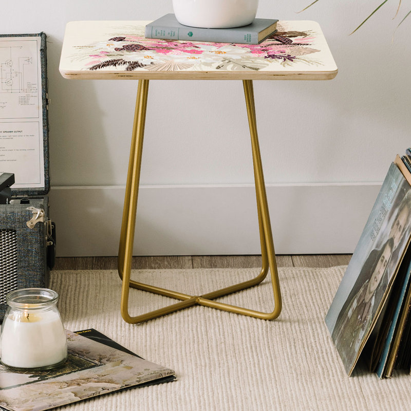 Table de bout à pieds croisés