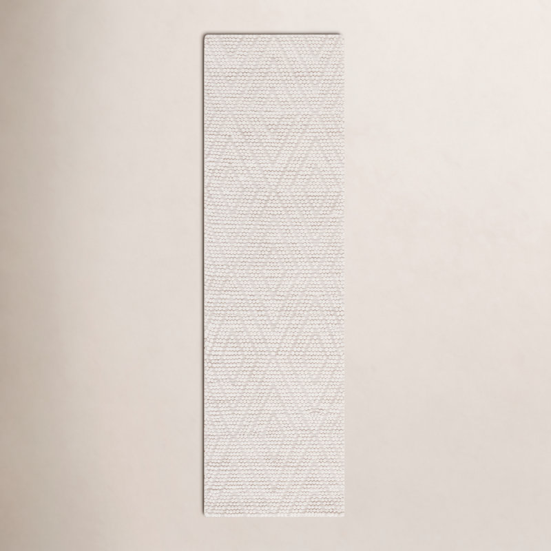Elle Handmade Ivory Rug, Runner 2' x 6'
