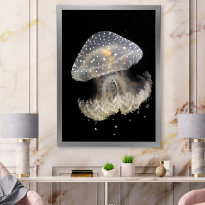 Méduse sur fond noir - peinture sur toile