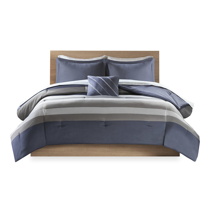 Literie simple avec édredon rayé et taies d'oreiller - Draps bleu gris Design serein