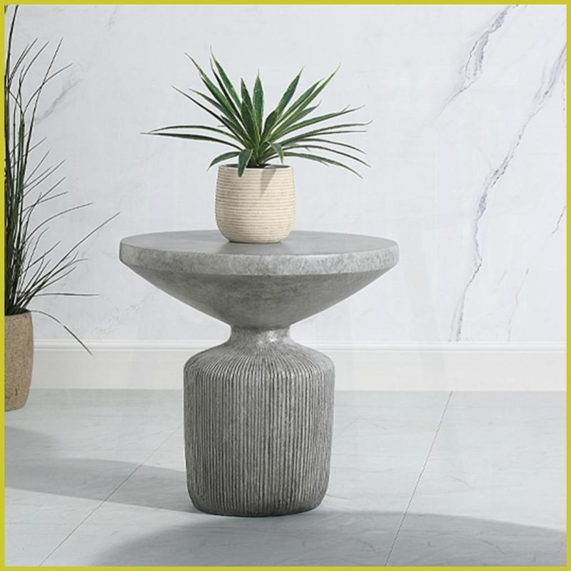 Table basse en fibre de béton gris patiné - charme rustique, utilisation polyvalente à l'intérieur et à l'extérieur