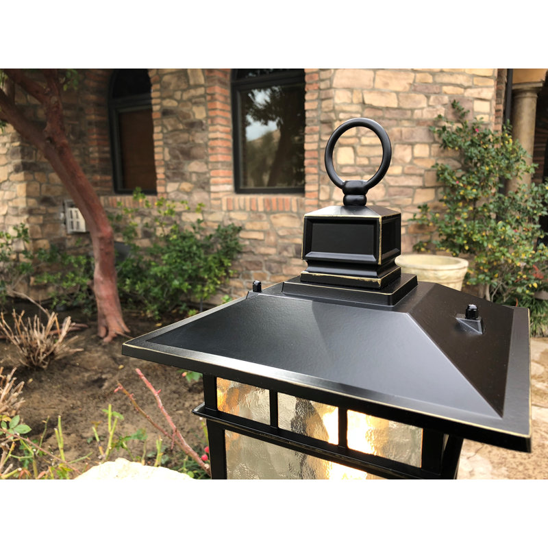 Clora Lantern Head