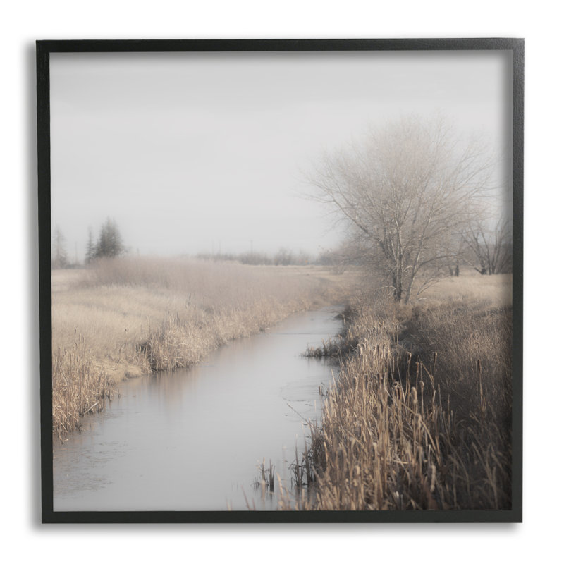Photographie de Quiet Stream, Giclée encadrée noir minuit, H 17 po x l 17 po x P 1,5 po