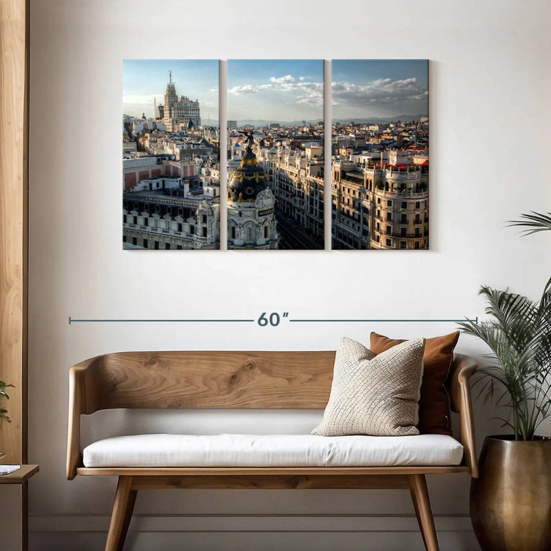 Paysage urbain de Madrid depuis la Gran Via, H 28 po x l 45 po