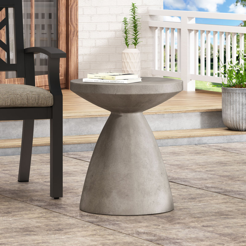 Table d'appoint d'extérieur en béton léger