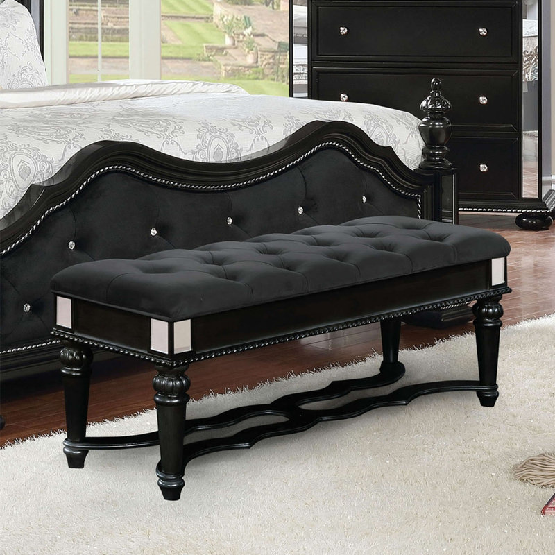 Banc Volney, Noir, Noir
