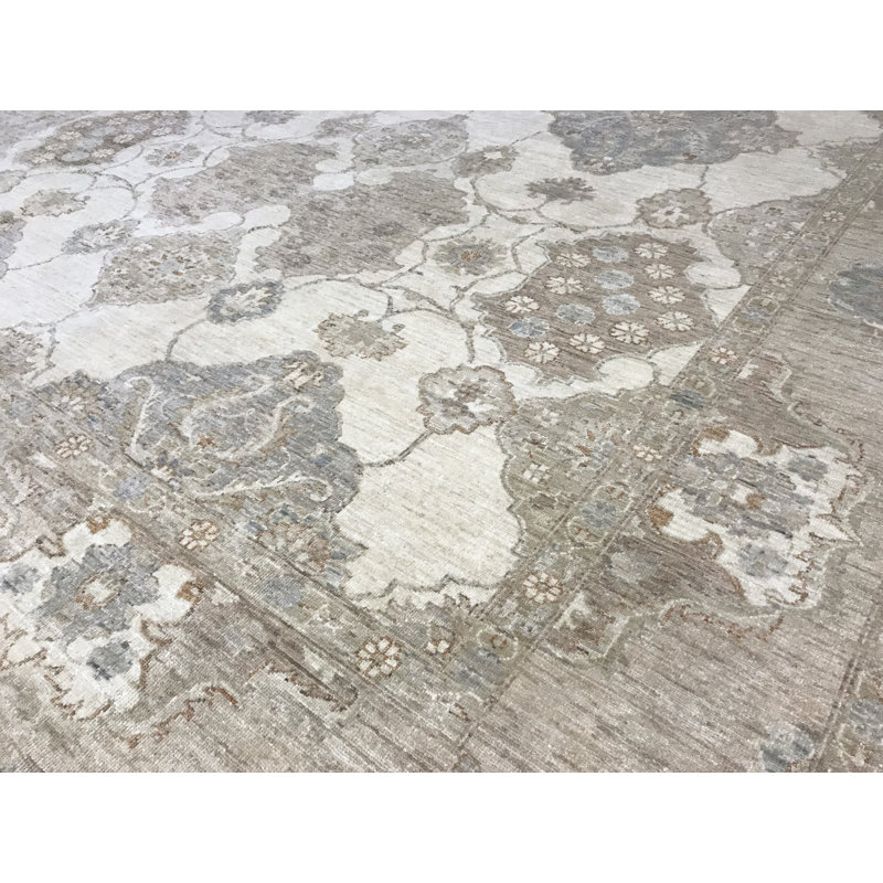 Hand-Knotted High-Quality Beige Area Rug