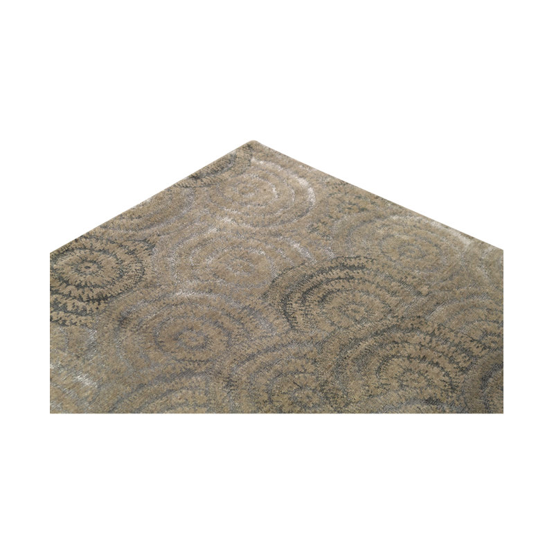 Windsom Geometric Area Rug in Camel/Black