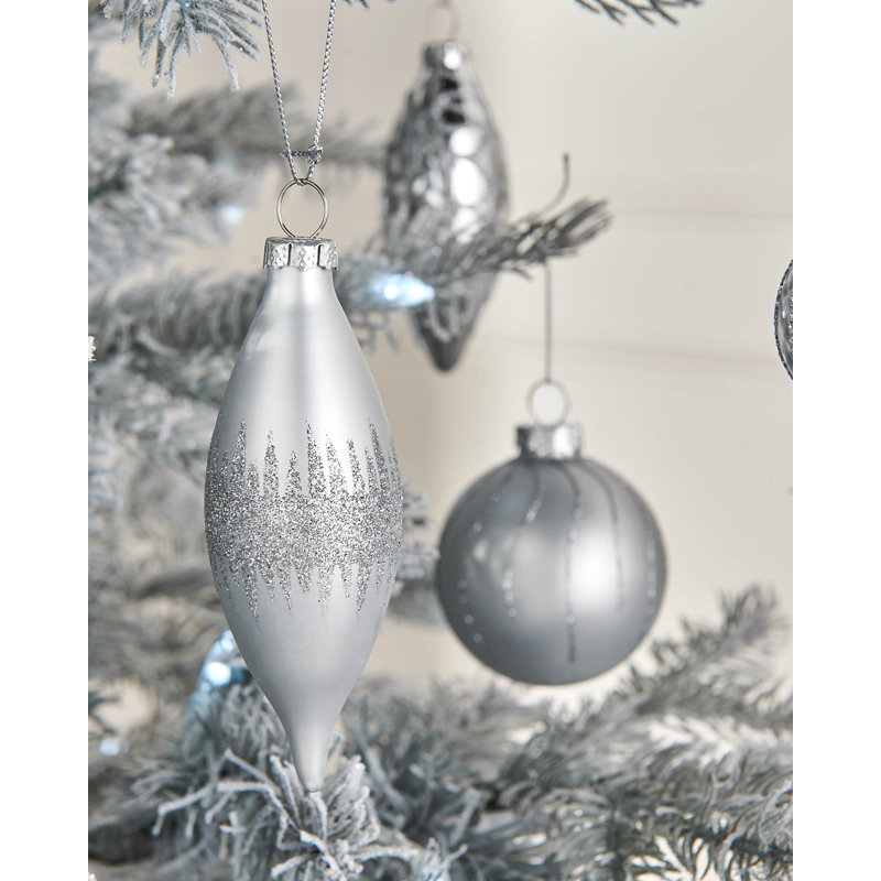 11.61cm Solid Colour Plastic / Acrylic Bauble, Silver