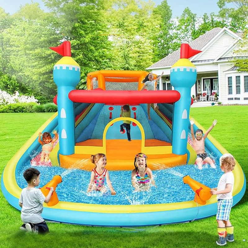 Glissade d'eau gonflable avec soufflerie 14,1 x 13,7 pi Adam - Aire de jeu extérieure pour enfants avec piscine, mur d'escalade et pistolets