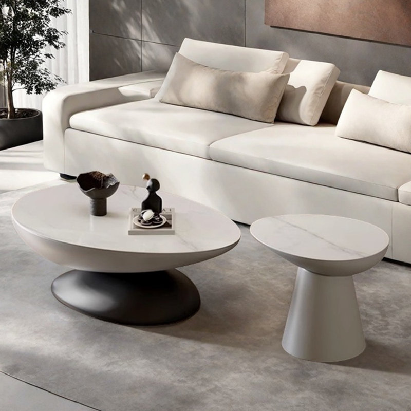 Table basse au design simple et créatif