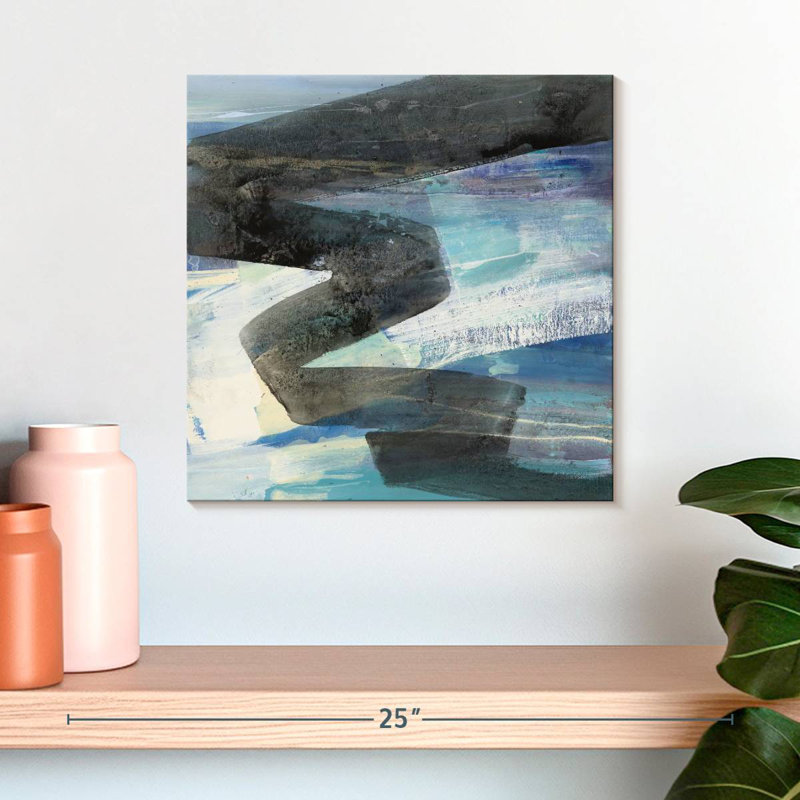 Avery Zig, 16" H x 16" W