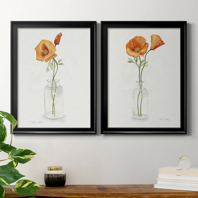 «California Poppy Vase I», reproduction encadrée de qualité supérieure - prête à être accrochée, Cadre noir