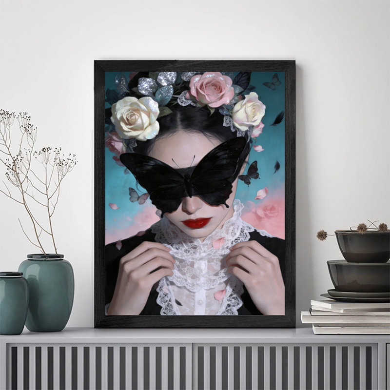 Reproduction d'art encadré noir avec papillon et fille recouverte de fleurs, H 17 po x l 13 po