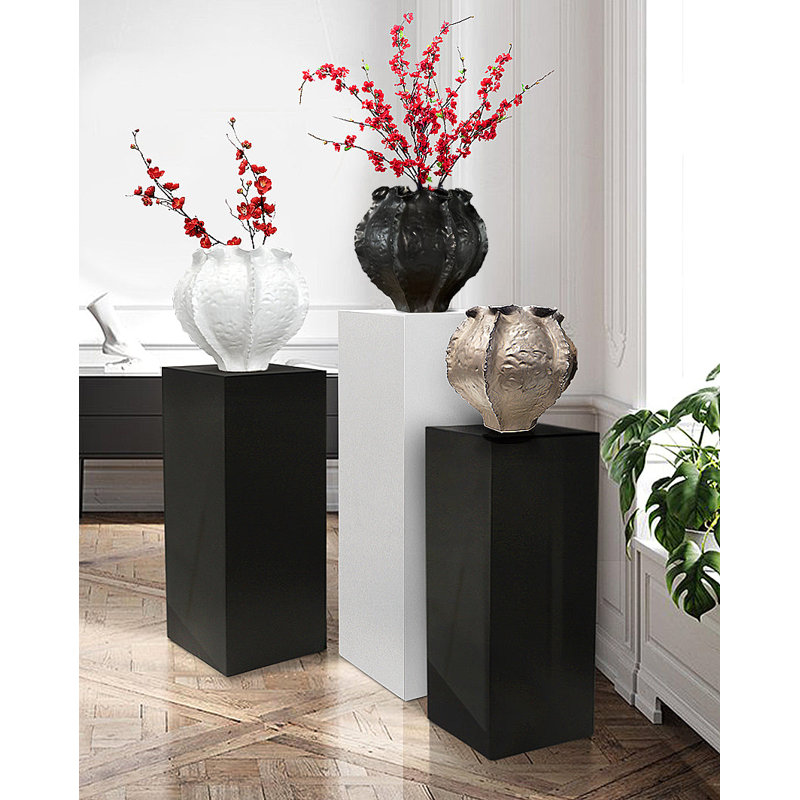 Rooted Elegance, White