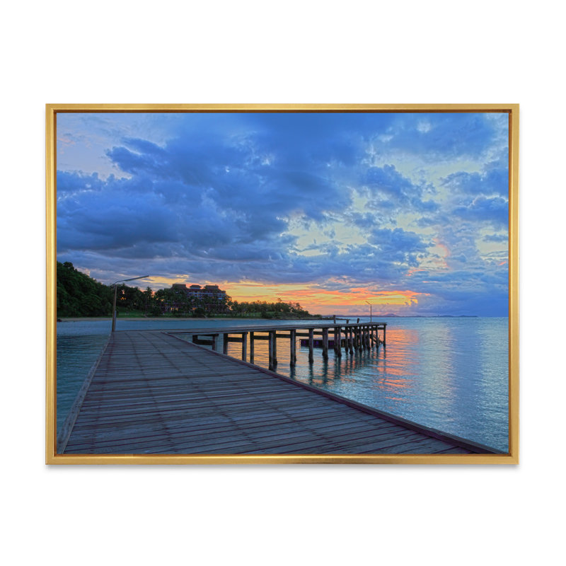 Wood Bridge Path at Beach - Photographie à cadre flottant sur toile