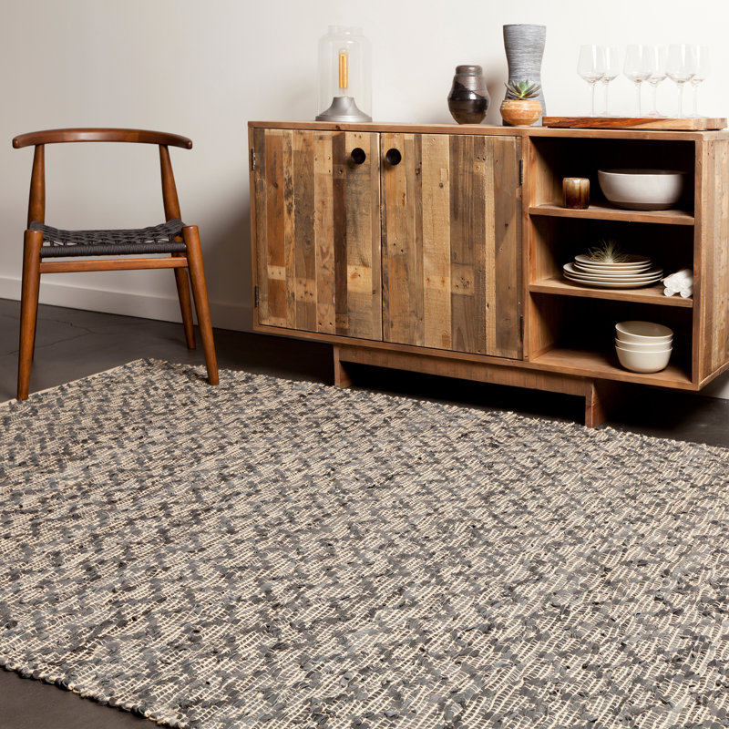 Jazz Hand Loomed Chevron Area Rug in Tan/Gray, Rectangle 7'9" x 10'6"
