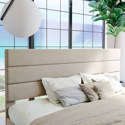 Lit plateforme Elison avec tête de lit tapissier en tissu et lattes en bois