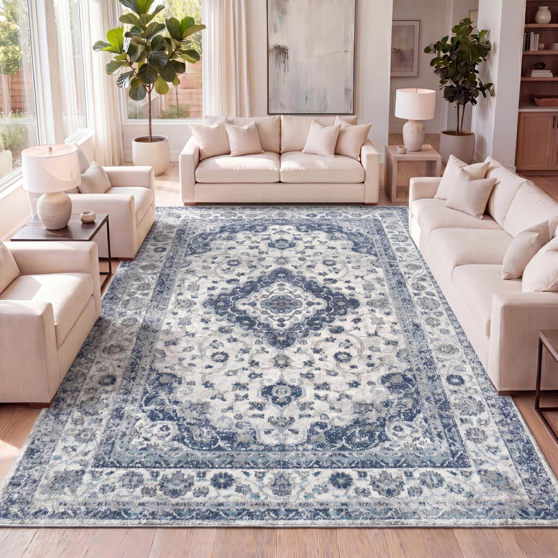 Yenovk Ornate Medallion Persian Blue/Grey Rug, Rectangle 5'3" x 7'7"