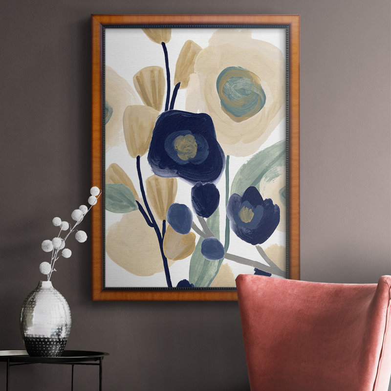 «Blue Poppy Cascade I», toile encadrée de qualité supérieure - prête à être accrochée, H 36 po x l 24 po